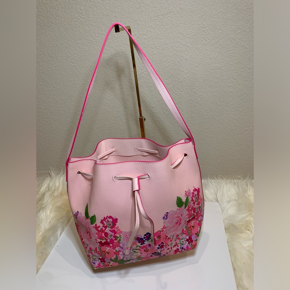 Fashion pink flowers 🌸 shoulder bag